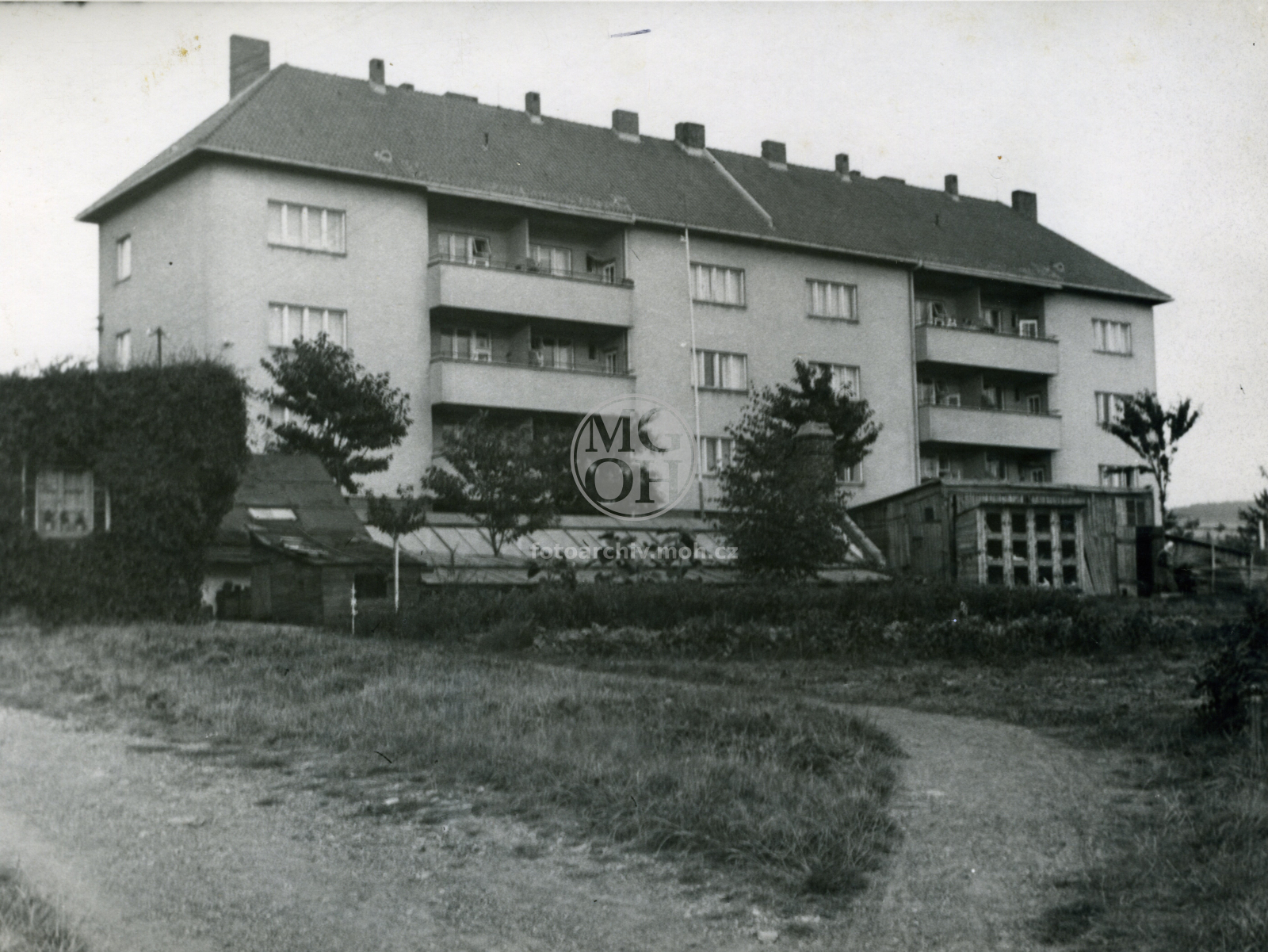 Fotografie - Činžovní dům čp.595 ŽAZu v Jiráskově ul.