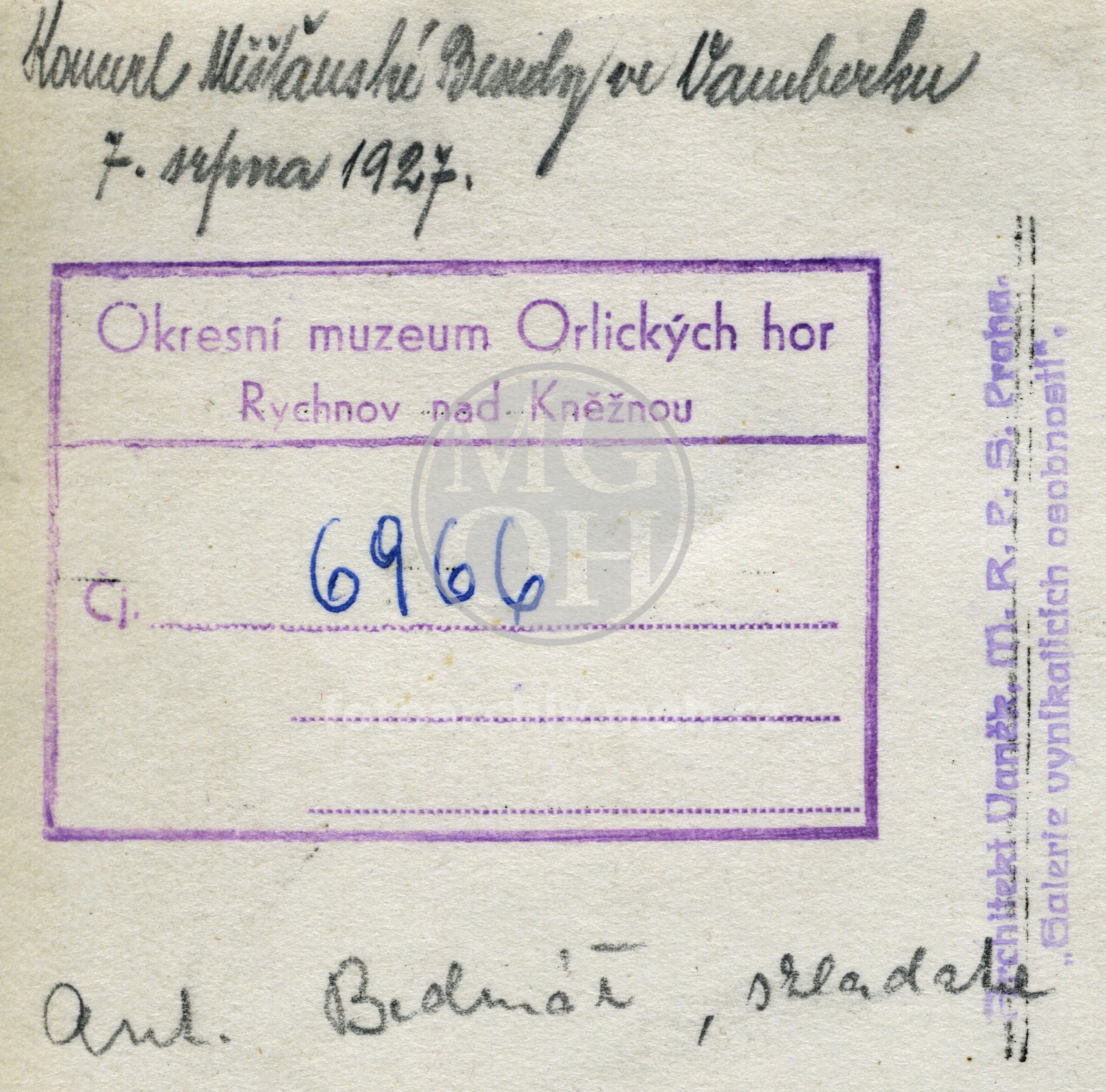 Fotografie - Antonín Bednář při koncertě Měšťanské Besedy ve Vamberku 7. 8. 1927 
Osoba: Antonín Bednář [dirigent, sbormistr a skladatel 1.11.1896 Vamberk - 2.3.1949 Vamberk)