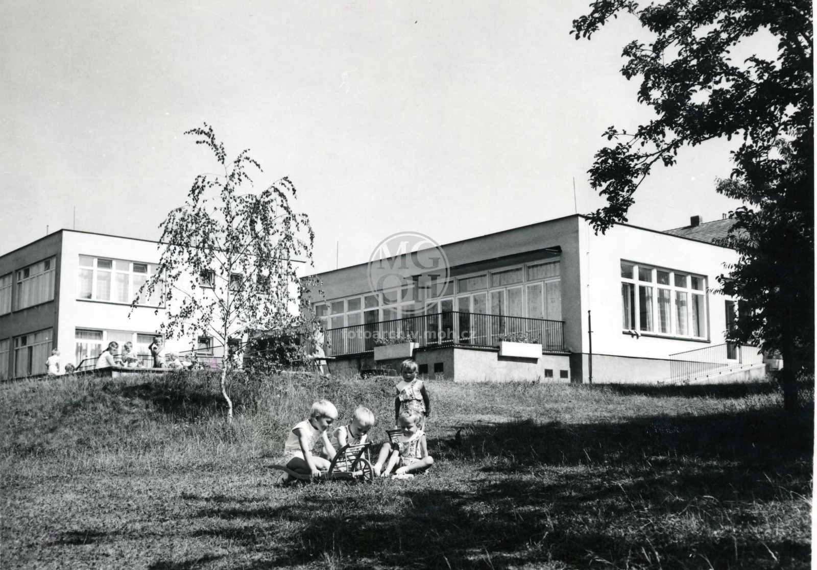 Fotografie - Mat. škola a jesle