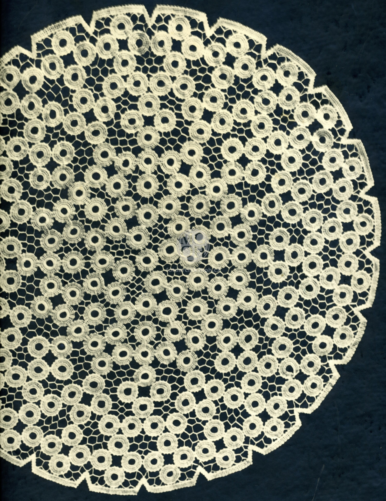 Fotografie - Paličkovaná pokrývka