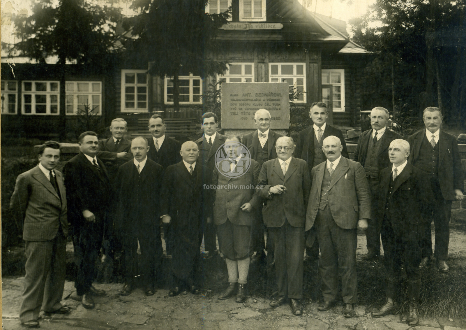 Fotografie - Výbor pro postavení Bednářovy vyhlídky