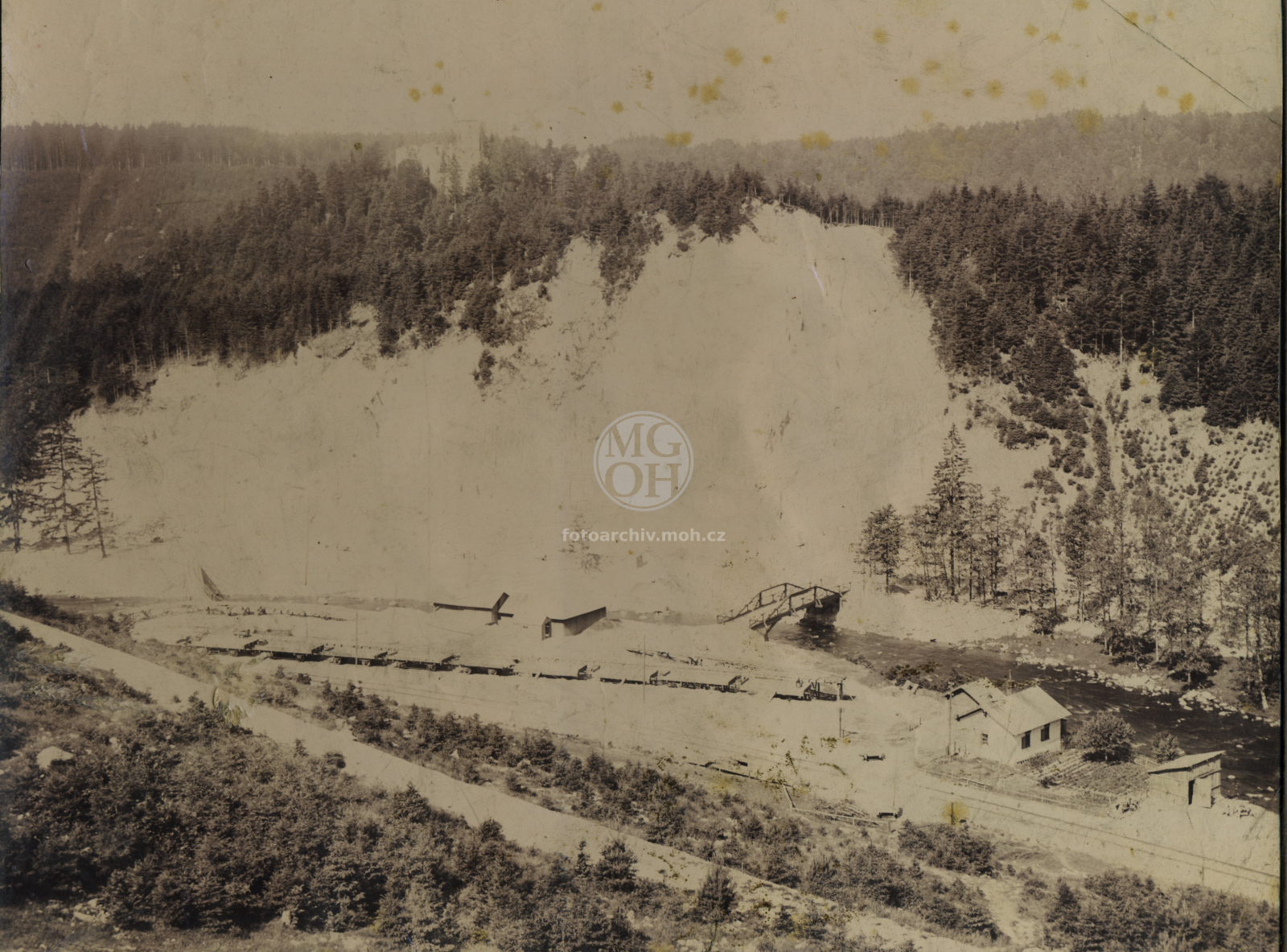 Fotografie - Lomy na žulu