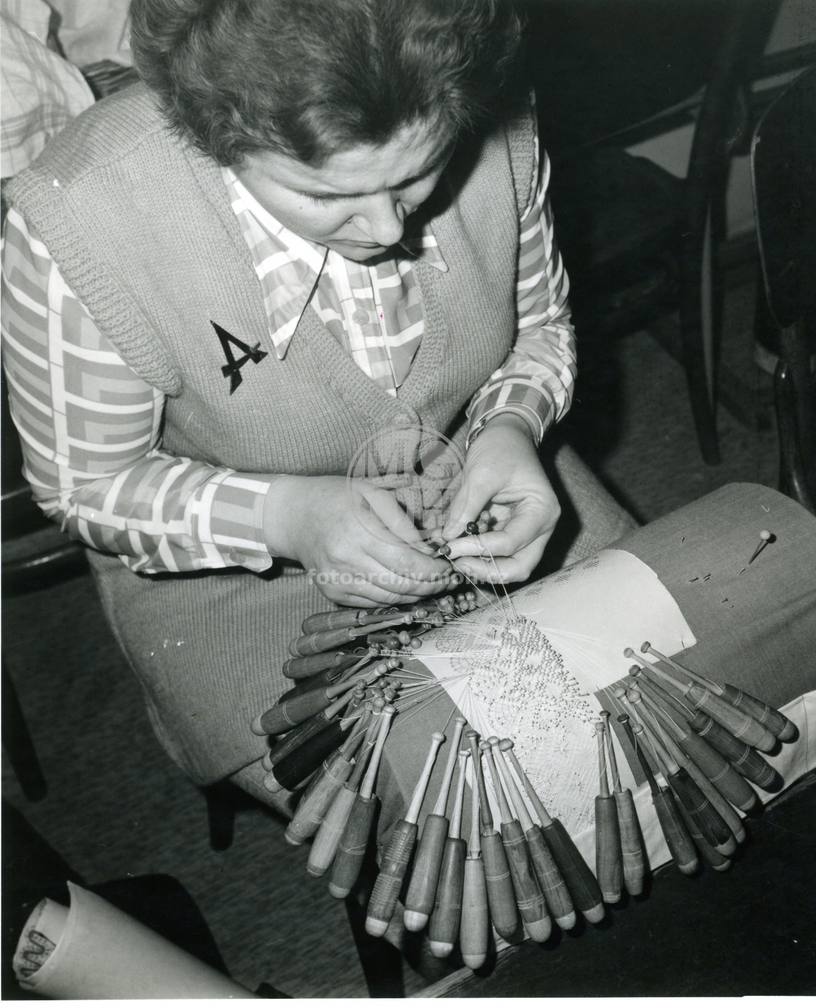 Fotografie - Krajkářky ze školy ve Vamb.