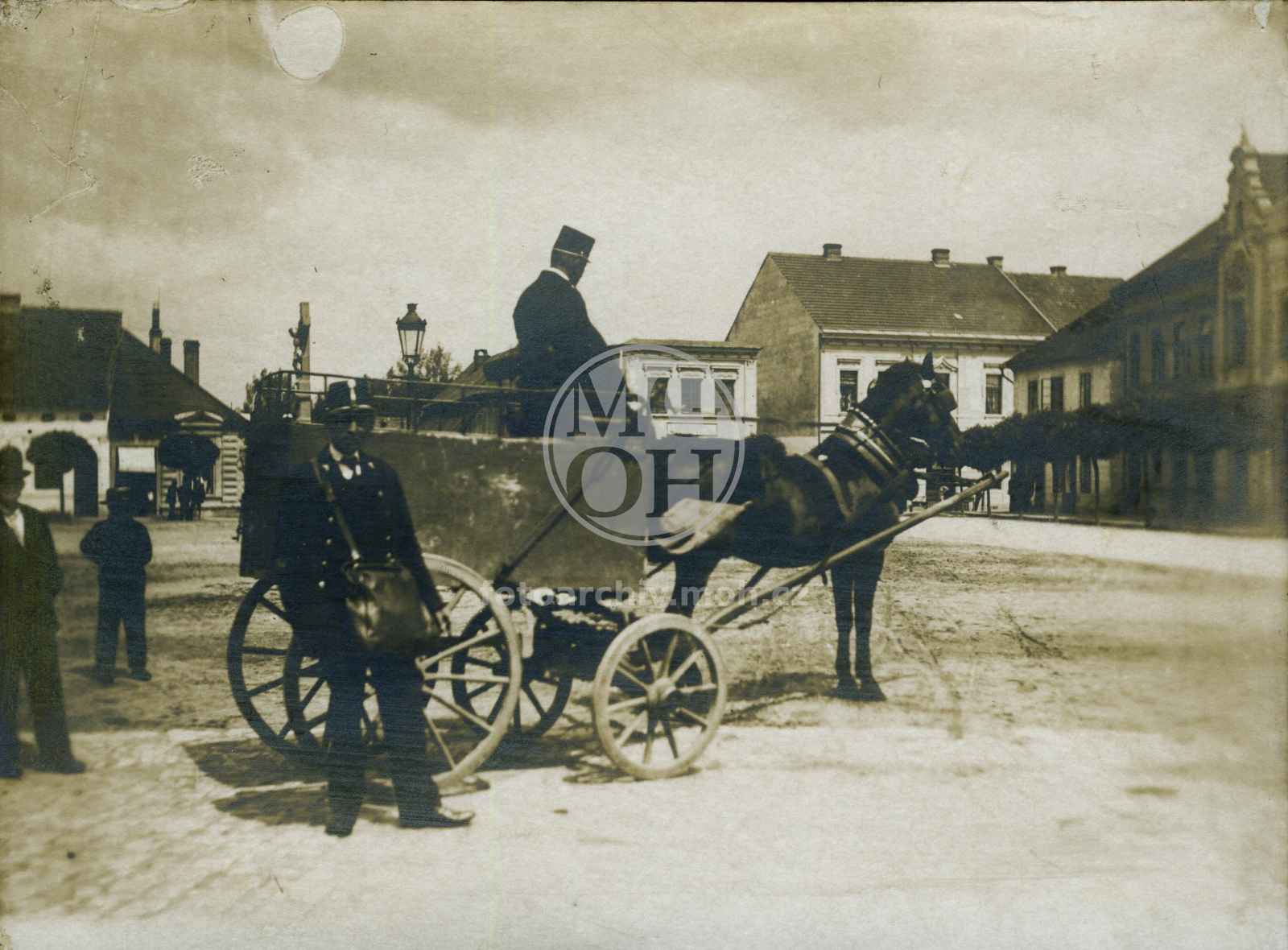 Fotografie - Pošta - koňmo