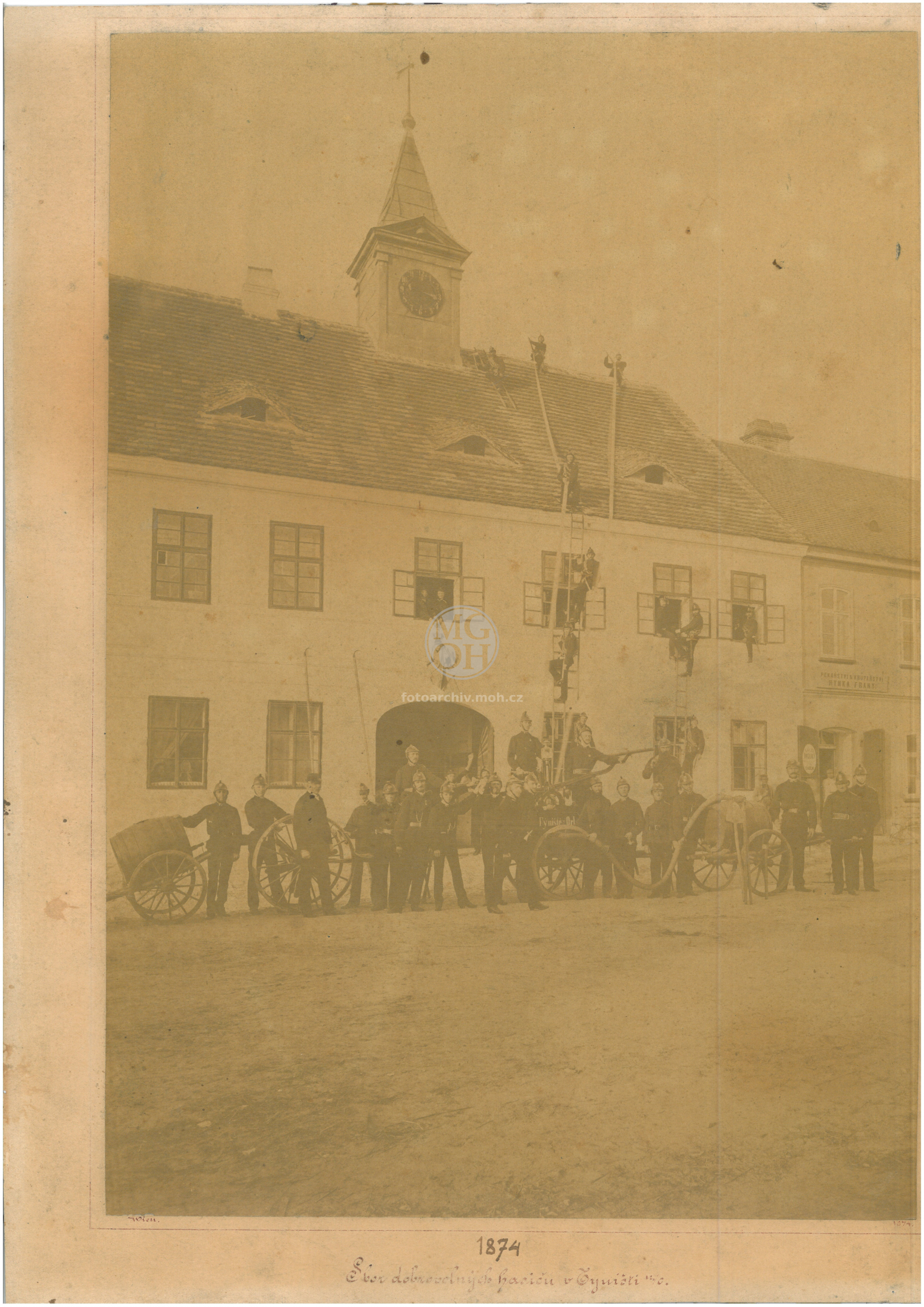 Fotografie - Radnice a sbor hasičů