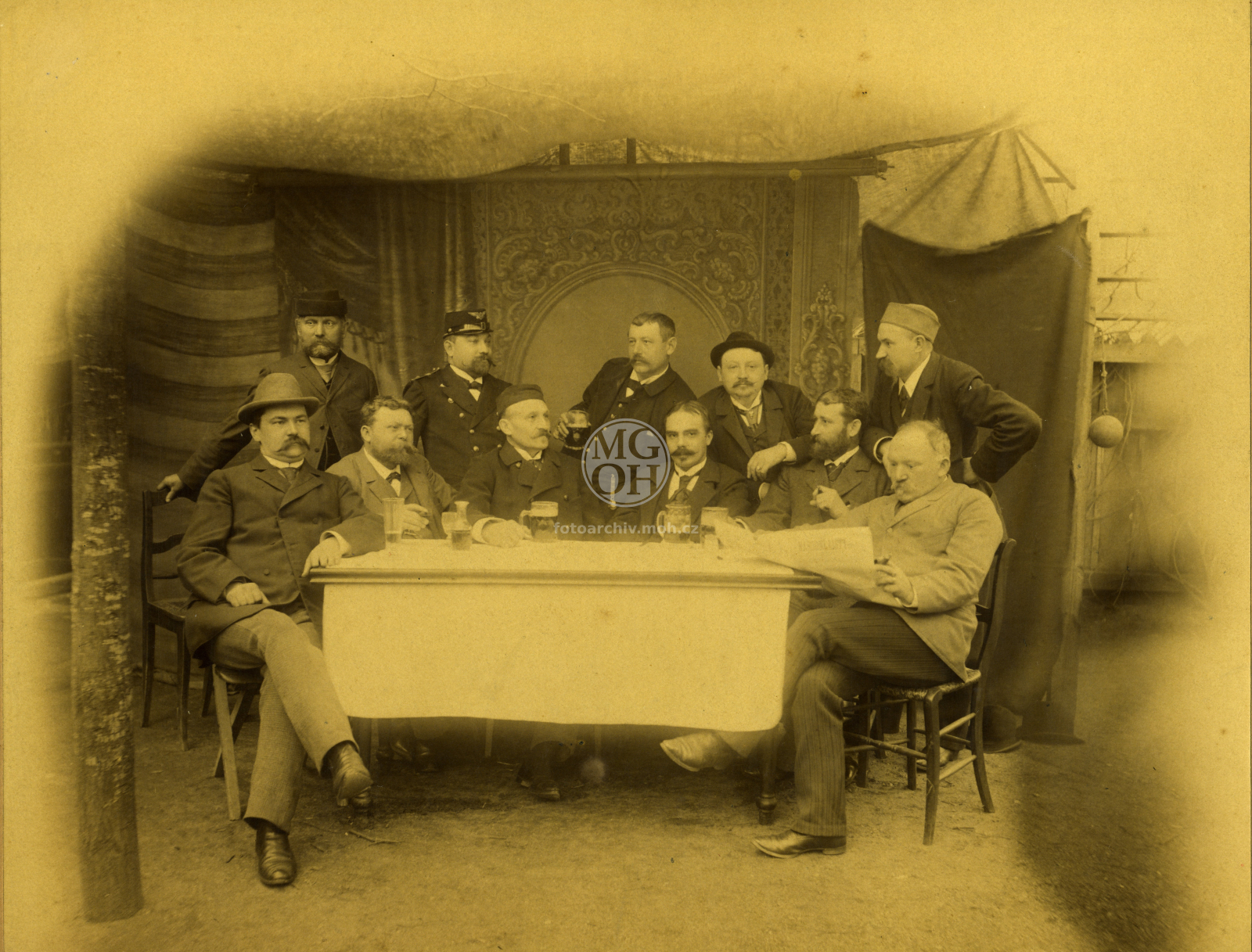 Fotografie - Představitelé Týn.