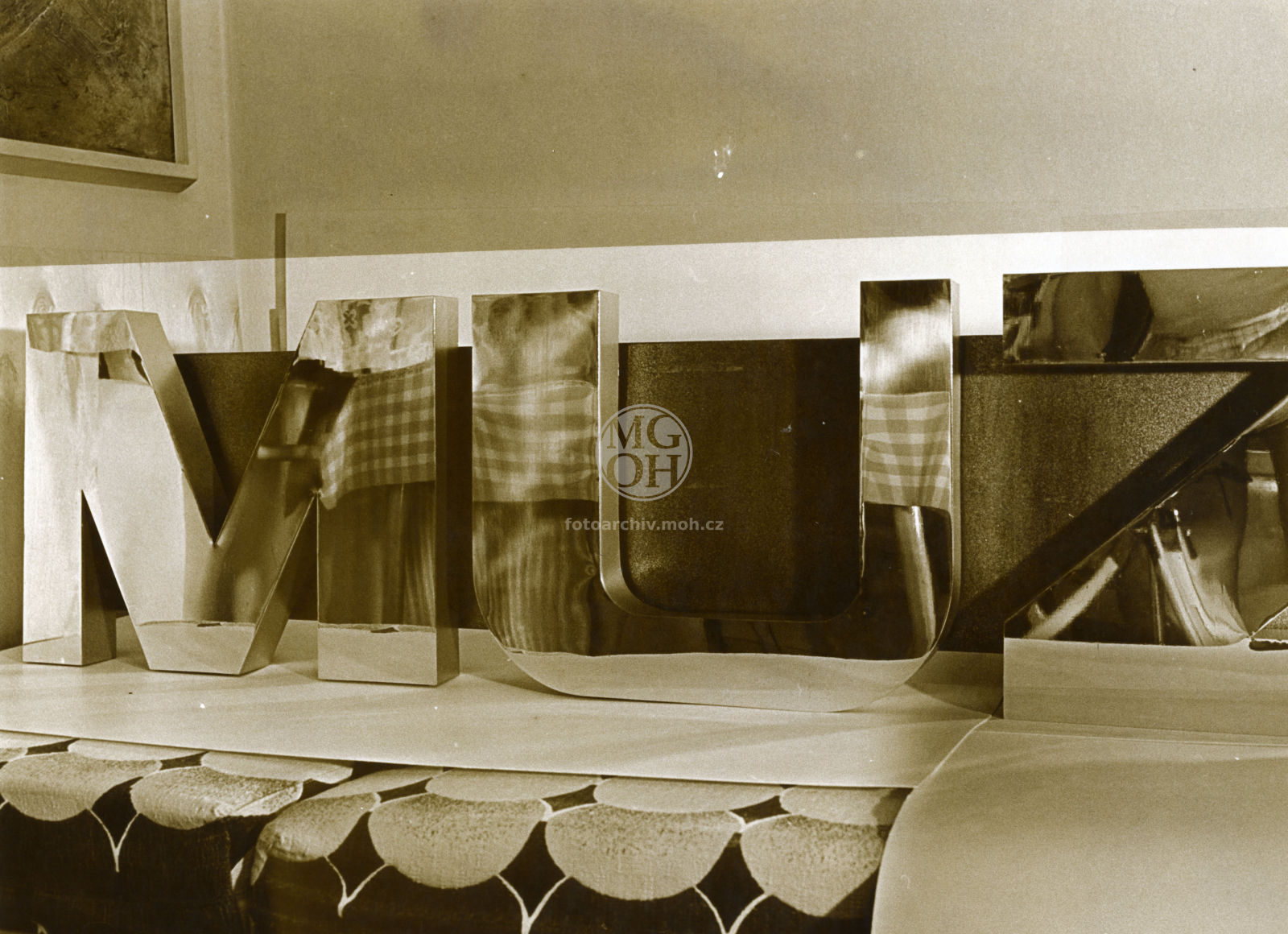 Fotografie - Propagace k muzeu - nápis