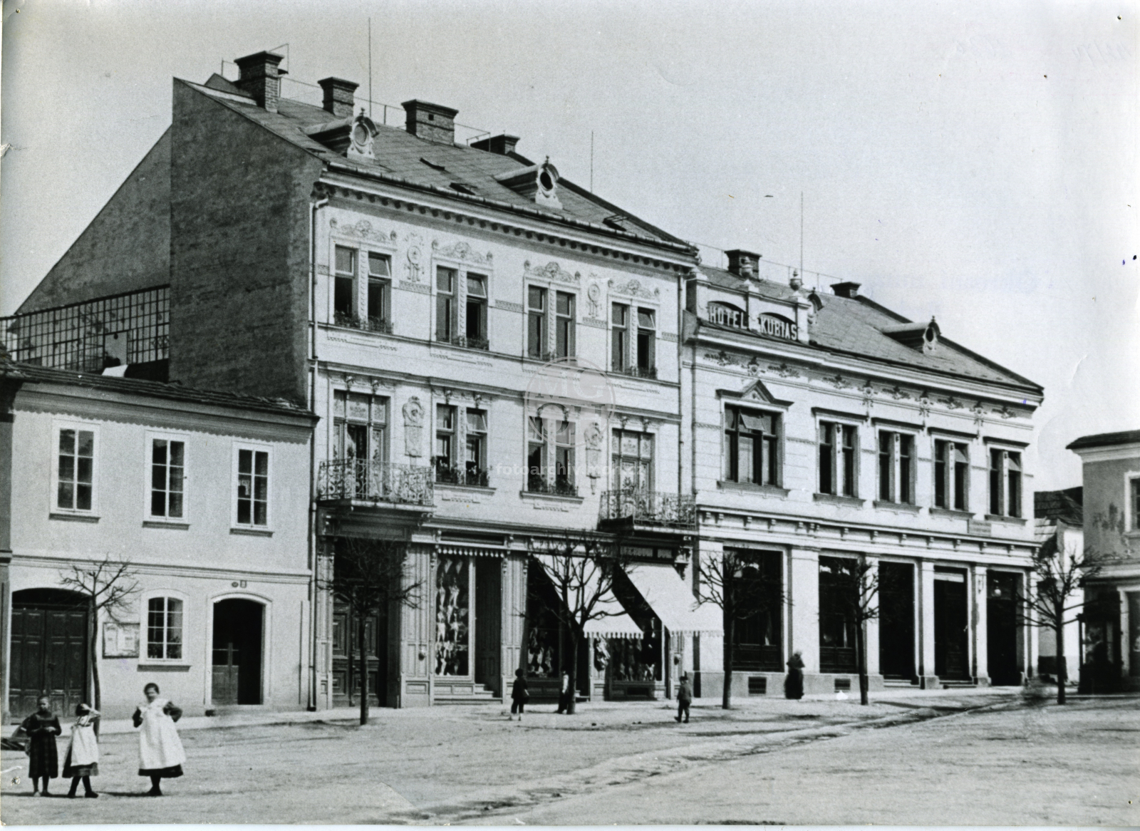 Fotografie - Fotokopie části nám. "Pelíšek" po přestavbě