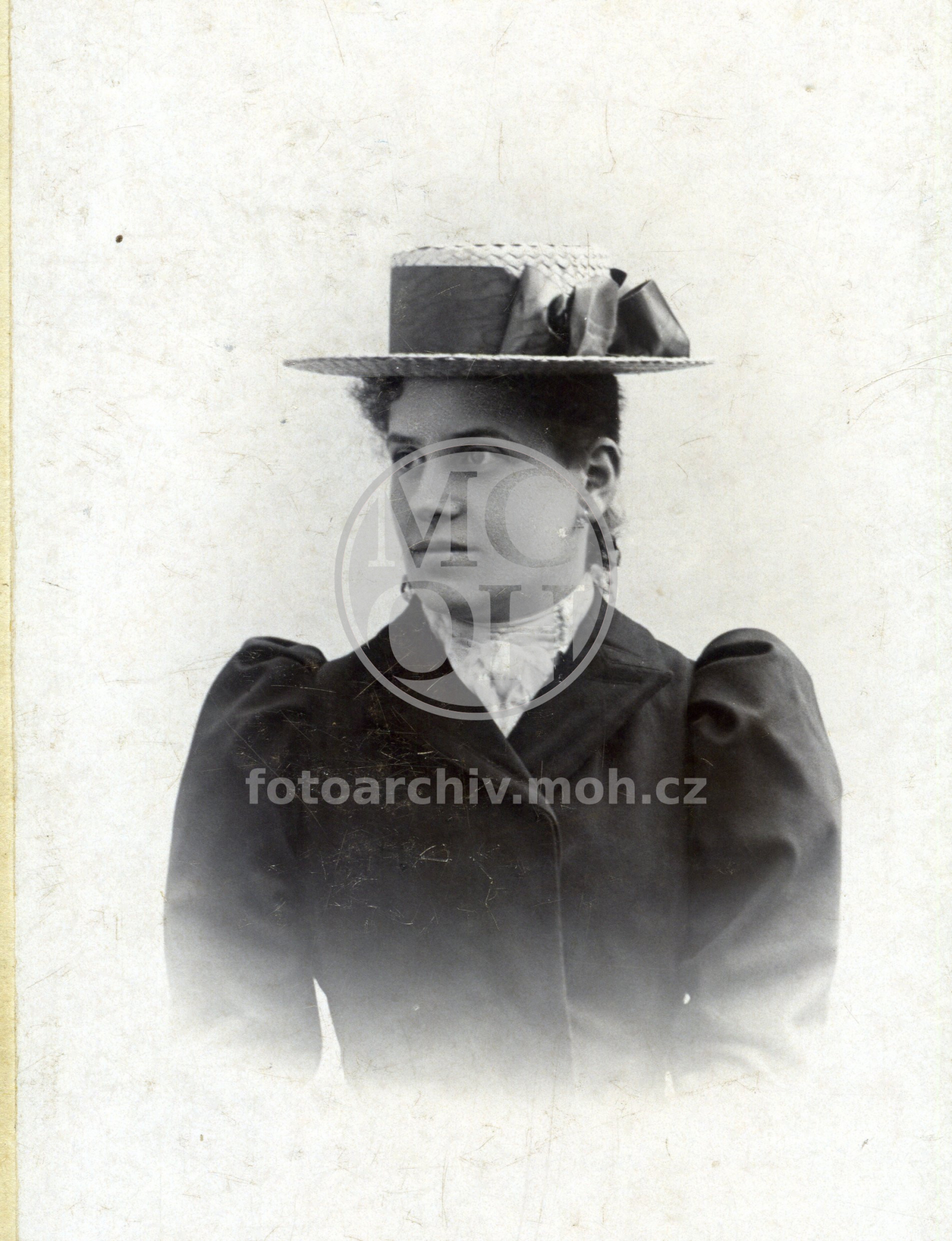 Fotografie - Druhá manželka profesora Karla Kopeckého, Emilie Kopecká roz. Svátková
Osoba: Emilie Kopecká roz. Svátková (dcera spisovatele a novináře Josefa Svátka)